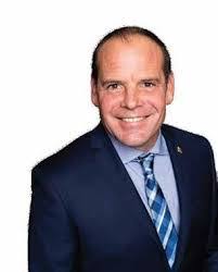 Doug Langlois's Instagram, Twitter & Facebook