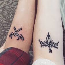 Tatuagem no braço do personagem múmia amumu. League Of Legends Tattoo Small