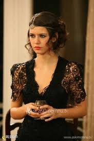 Ask I Memnu Bihter Dress Google Trsene Unluler Kadin Kiz Sac Modelleri