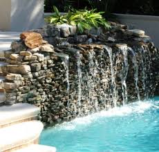 Für den bau des wasserlaufes kann man entweder eine spezielle bachlauffolie verwenden oder man baut den wenn man den wasserfall mit folie bauen will, so sollte man eine spezielle bachlauffolie verwenden, die mit feinem sand beschichtet ist. Wasserfall Selber Bauen