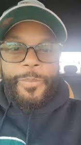 We blessed to bring in the New Year with the New Years Eve Comedy show with  my guy Gerald Kelly, HBO, Comedy Central, BET and also Celebrating the  premier release of the