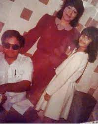 She is so enamored with the young singer that she eventually develops extremely close ties with the quintanilla. Selena Quintanilla Perez On Twitter Young Selena