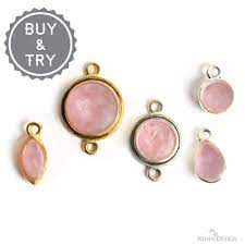 Make These With Crystal Clay Mica Flakes Colorized Resin Resin Jewelry Resin Jewelry Diy Jewelry Projects