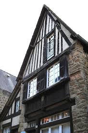 Maison Sur La Commune De Dinan Departement Des Cotes D Armor En 2020 Monuments Historiques Monuments Maison