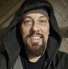 Jana of the Jungle and Tico stopping by to say hello to the group …😃