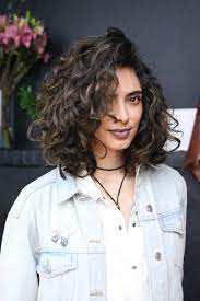 The Low Maintenance Hair Color That Will Last You All Summer Long Hair Styles Curly Hair Styles Curly Hair Styles Naturally