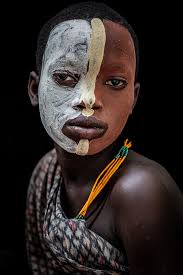 Tribal body painting photos — Glass