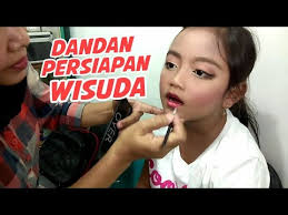 Contoh gambar acara tv anak tk : Make Up Anak Tk Pixel Dandan Di Salon Persiapan Sebelum Wisuda Youtube