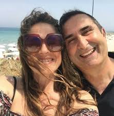 Buongiorno a tutti, mi hanno regalato un Necchi supernova Julia 532 che era  ferma almeno 40 anni. Era completamente bloccata portata dal tecnico mi ha  detto che per sbloccarla ci volevano molte