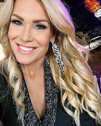 Melissa Parker's Instagram, Twitter & Facebook