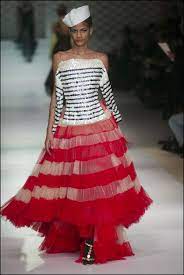 Jean paul gaultier a fait de la parisienne sa muse. Nekompetentnost Podkrepyam Minor Bonnet Homme Jean Paul Gauthier Bleu Blanc Rouge Outletdepersianas Com