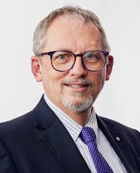 Richard Mackay's Instagram, Twitter & Facebook