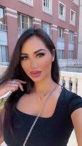 Angie Vang's Instagram, Twitter & Facebook