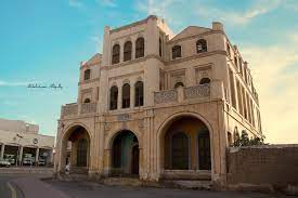قصر الكعكي بني القصر عام 1358هـ ويقع في حي السلامة في مدينة الطائف أمام مبنى مديرية الدفاع المدني من جهة الشمال بنى القصر م house styles mansions building