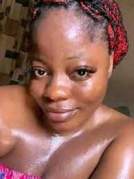 Abeg what kind of food can one eat that will make you sweat like this?  💁😅😅😅