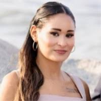 40+ "Isabelle Munoz" profiles