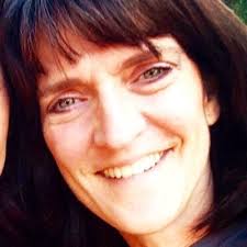 Lori Wolf (@lakewolf8)