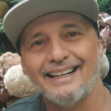 Hello Regina, good evening! 🎈🎂🎉 Happy birthday to you 👏🏻🎉 I wish you  all the best and may God always bless you 🙏🏻...... I'm Ede and I live