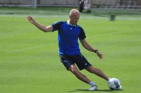 Hier vind je de laatste berichten rondom de trots van het noorden. Beim Ex Club Fc Groningen Arjen Robben Arbeitet An Seinem Comeback Fussball Stuttgarter Zeitung