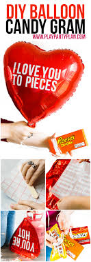 Here are some cute free printable christmas candy wrappers that you can use to wrap candies, chocolates, cookies, and any other christmas party favors that you may like. Valentine S Day Gift For Him Easy Diy Balloon Candy Gram