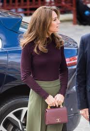 All kate middleton fashion handbags (87) leather purse. Kate Middleton Wore A 50 Sweater With A Chanel Bag Glamour