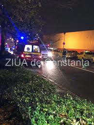 In urma impactului, pietonul a fost aruncat câțiva metri pe carosabil. ConstanÈ›a Accident Rutier In Zona Dorally Un Copil Pieton Lovit Pe Trecere Galerie Foto