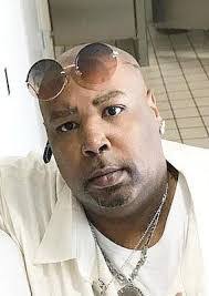 Dante Booth's Instagram, Twitter & Facebook