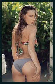 Naked Belinda Peregrín in H para Hombres < ANCENSORED