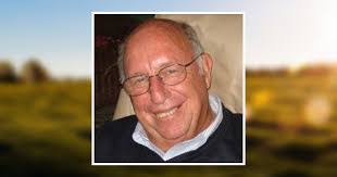 Linda Kunkle's Instagram, Twitter & Facebook