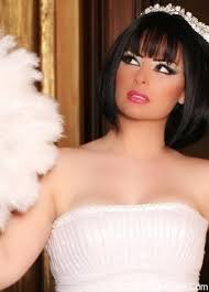 بالصور إطلالات مثيرة للجدل للفنانة ديانا كرزون بنوته كافيه Strapless Top Women Strapless