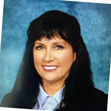 Tina Putt's Instagram, Twitter & Facebook