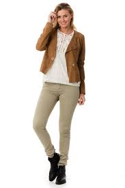 Découvrez notre sélection de vêtements schott blouson femme leger schott sur sarenza. Blouson Femme Oakwood Diva Tan 515 Cuir City Com