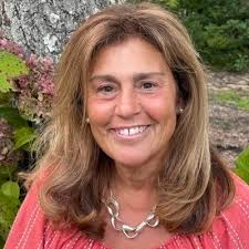 Nicole Precourt (@nicole_precourt)