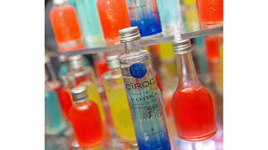 Salao Casamoda Noivas Tem Drinks By Ciroc E Johnnie Walker Site Rg Moda Estilo Festa Beleza E Mais