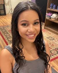 Ann Propst's Instagram, Twitter & Facebook