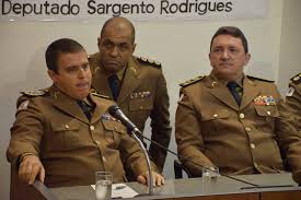 Sem juros em até 4x de r$ 97,50. Deputado Sargento Rodrigues Comandante Geral Da Pmmg Esquiva Se E Joga A Culpa No Cerimonial Do Governo