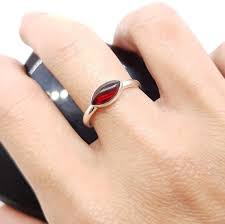 Red Garnet Stone Ring Sterling Silver Women Ring Band January Birthstone Genuine Gemstone Marquise Gemstone Horisontal Stone Setting In 2020 Sterling Silver Stone Rings Purple Gemstones Rings Precious Stones Rings