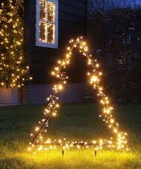 Christmas 20 Bright Light Ideas For The Garden And The Facade My Desired Home Tomato Cage Christmas Tree Xmas Deco Christmas