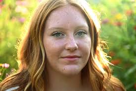 Hi friends! Happy New Year! I am holding Valentine's Day Minis at Dream  Kitsap this year. They are great for Mommy and Me sessions, couples,  maternity, and small families. Please see information