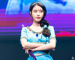 Lia itzy ternyata putri disney sebelum debut, ini buktinya. 5 Times Iu Looked Like A Real Life Version Of These Disney Princesses And Proved How Perfect Her Visuals Are Koreaboo