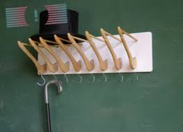 Scopri ricette, idee per la casa, consigli di stile e altre idee da provare. Kleiderstander Selber Bauen 25 Diy Garderobenstander