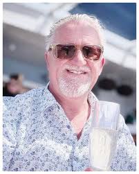 77 years old from Dallas 🇺🇸. Single and sincerely searching 💞🌎