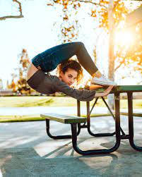 She was a golden buzzer recipient on america's got talent's 11th season in 2016, made many appearances on the ellen degeneres show and was nominated for a streamy award in 2017 and 2020. Sofie Dossi On Twitter I Try To Be Normal