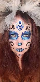 Cute Simple Diy Sugar Skull Day Of The Dead Makeup Face Paint Idea For Halloween Day Decoration Day Dea Caras Pintadas Maquillaje De Halloween Halloween