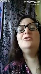 Singing Why can’t he be you by Patsy Cline