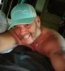 Just wanted to wave hello as myself and my Mr and son are new to the  village. So HELLO!