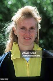 93 Achter Frauen Stock Photos, High-Res Pictures, and Images