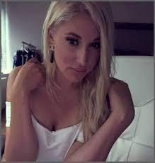 Jordan Kane's Instagram, Twitter & Facebook