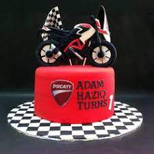 I know i'm not giving up my motorcycle, it's just going to have a few more metal attachments to be combat ready. 73 Motorbyce Ideas Motorcycle Cake Motorbike Cake Bike Cakes