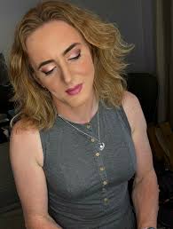 𝒯𝒽𝑒 𝐵𝑜𝓊𝒹𝑜𝒾𝓇 𝒟𝓇𝑒𝓈𝓈𝒾𝓃𝑔 𝒮𝑒𝓇𝓋𝒾𝒸𝑒